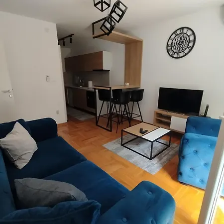 Cvetkovic Lux аpartmani & Free Garaza Apartamento Vrnjačka Banja