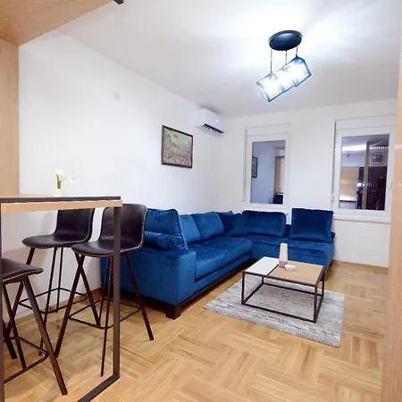 Cvetkovic Lux аpartmani & Free Garaza Apartamento
