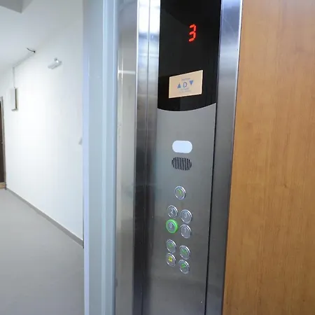 Apartment Cvetkovic Lux аpartmani & Free Garaza *