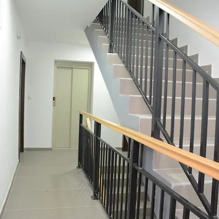 Cvetkovic Lux аpartmani & Free Garaza Apartamento